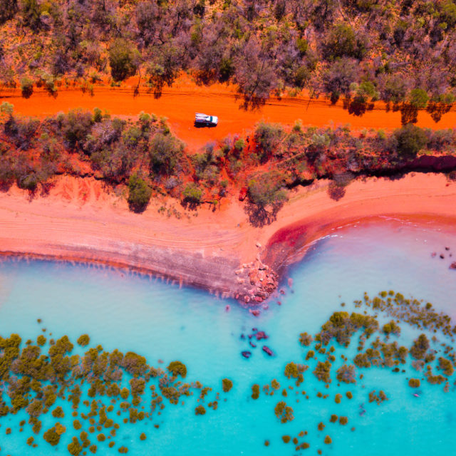 The amazing colours of Brooome - can you spot us? The Blonde Nomads